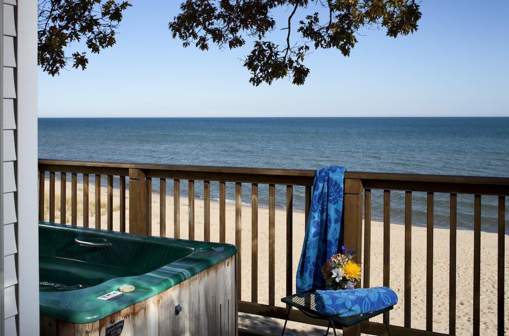 Huron House Bed & Breakfast Oscoda Bagian luar foto