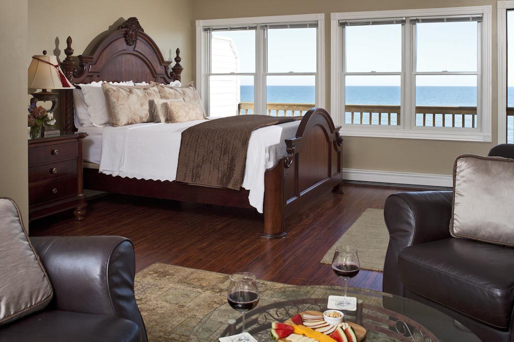 Huron House Bed & Breakfast Oscoda Bagian luar foto