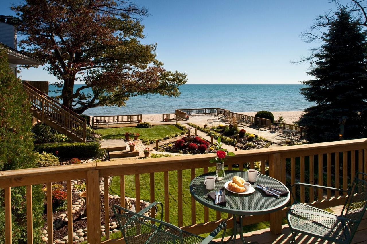 Huron House Bed & Breakfast Oscoda Bagian luar foto