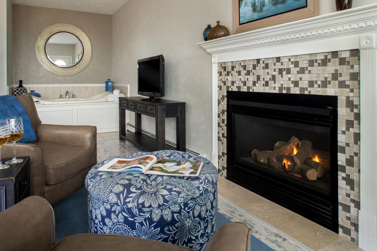 Huron House Bed & Breakfast Oscoda Bagian luar foto