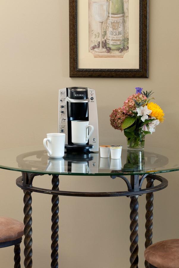 Huron House Bed & Breakfast Oscoda Bagian luar foto