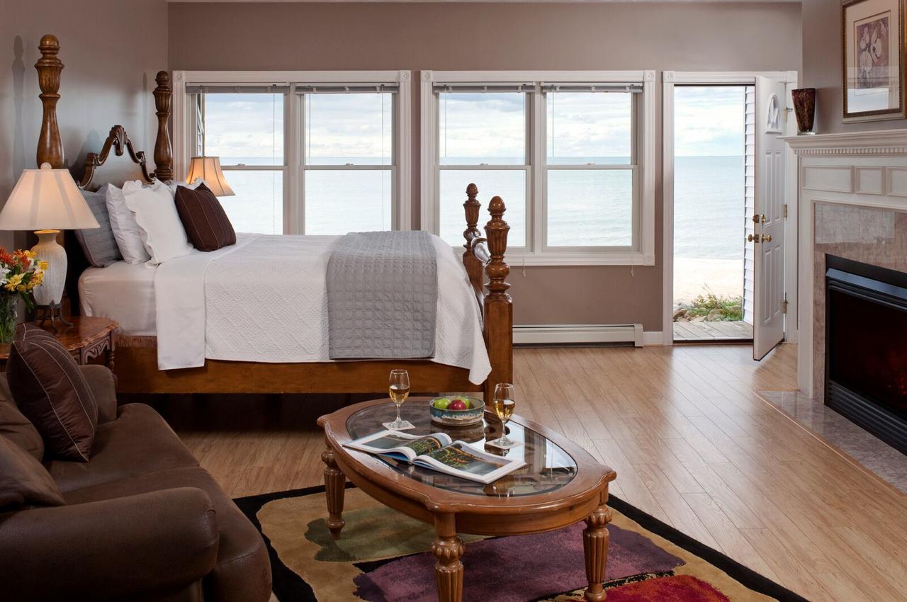 Huron House Bed & Breakfast Oscoda Bagian luar foto