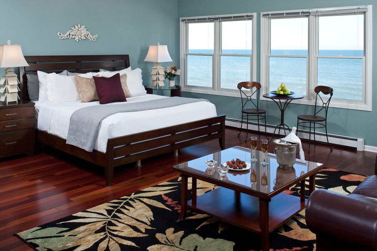 Huron House Bed & Breakfast Oscoda Bagian luar foto