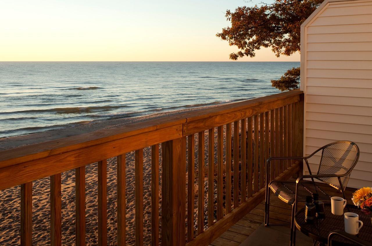 Huron House Bed & Breakfast Oscoda Bagian luar foto