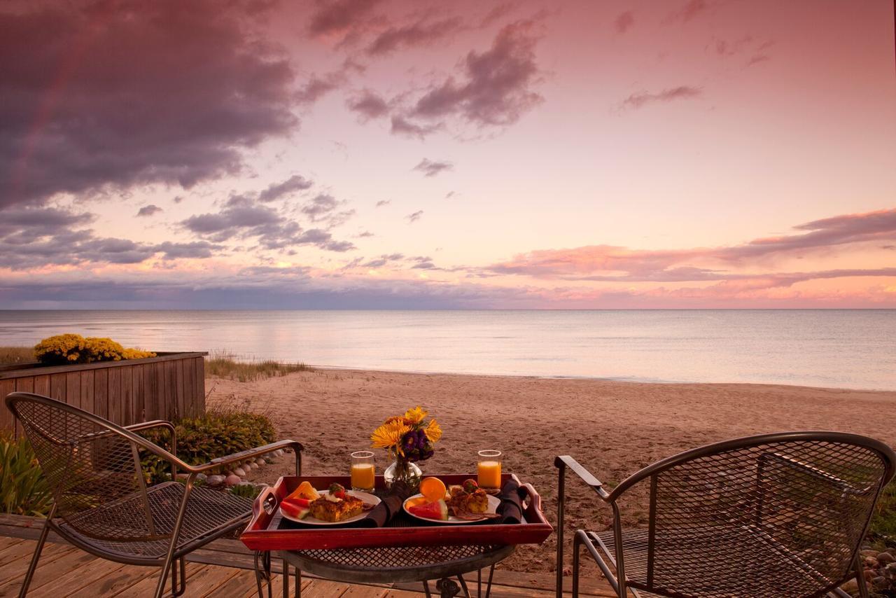Huron House Bed & Breakfast Oscoda Bagian luar foto